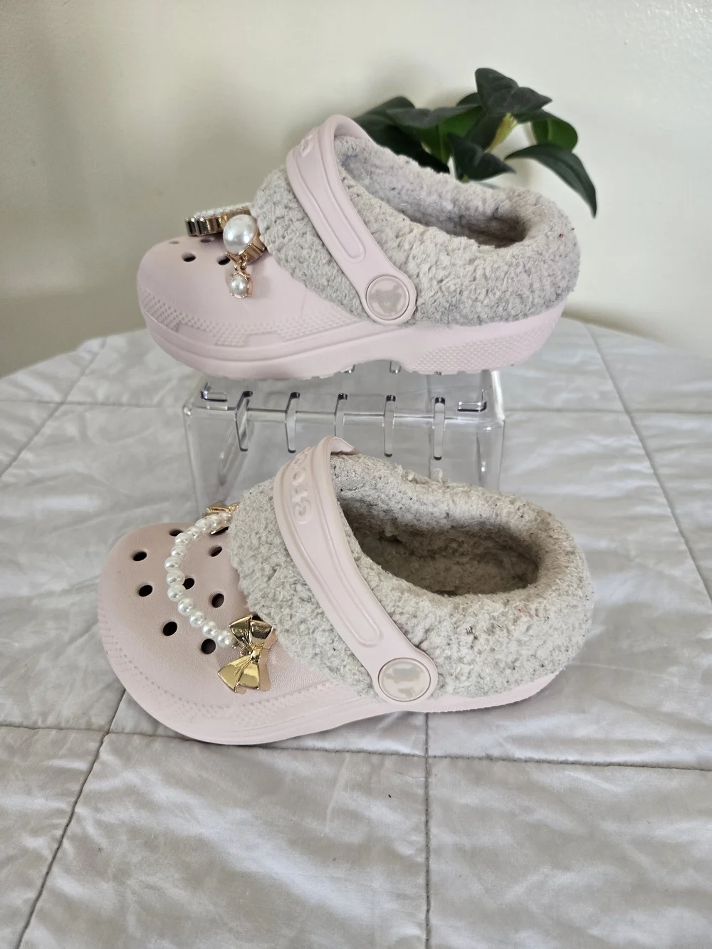 CROCS Classic Kids Pink Fleece Lined Clogs Girls 8